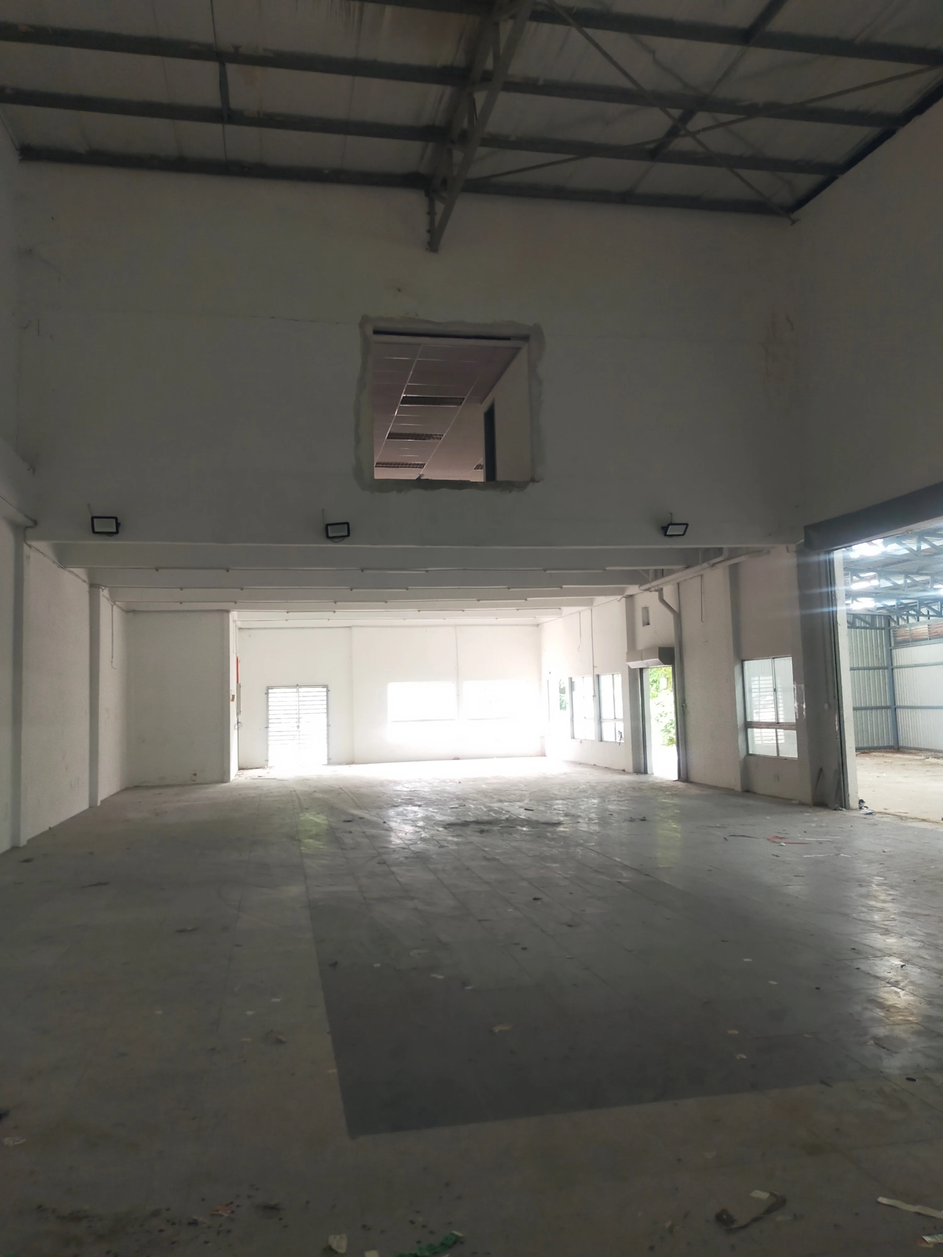 semi d factory for rent Ampang — 14800 Sq Ft MRR2 Access