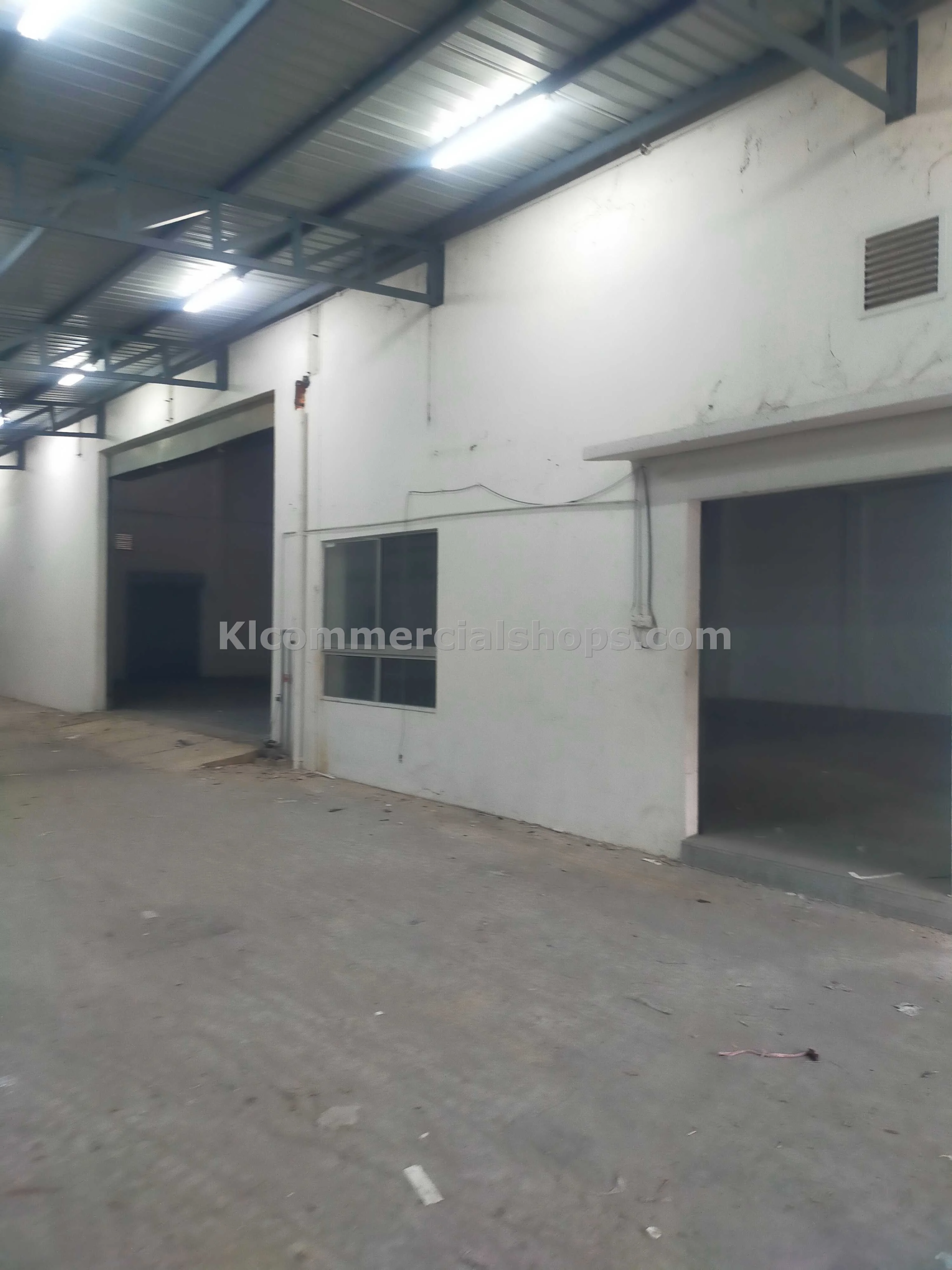 semi d factory for rent Ampang — 14800 Sq Ft MRR2 Access