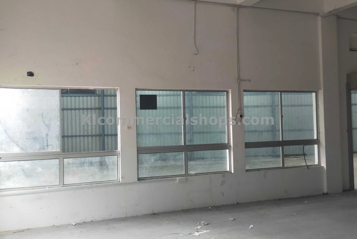 semi d factory for rent Ampang — 14800 Sq Ft MRR2 Access