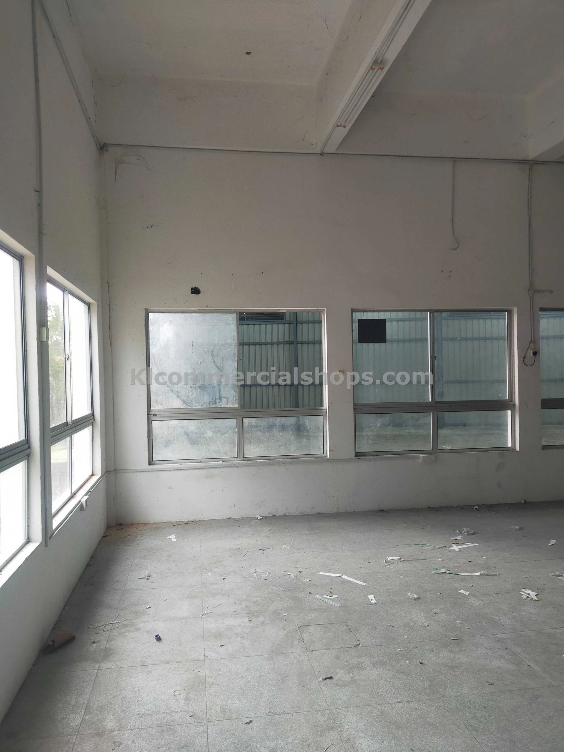 semi d factory for rent Ampang — 14800 Sq Ft MRR2 Access