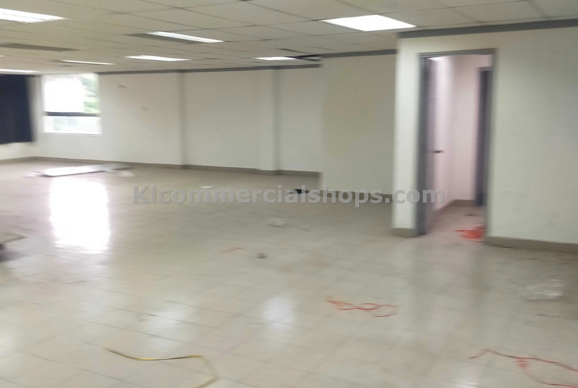 semi d factory for rent Ampang — 14800 Sq Ft MRR2 Access