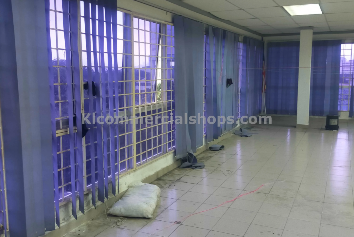 semi d factory for rent Ampang — 14800 Sq Ft MRR2 Access