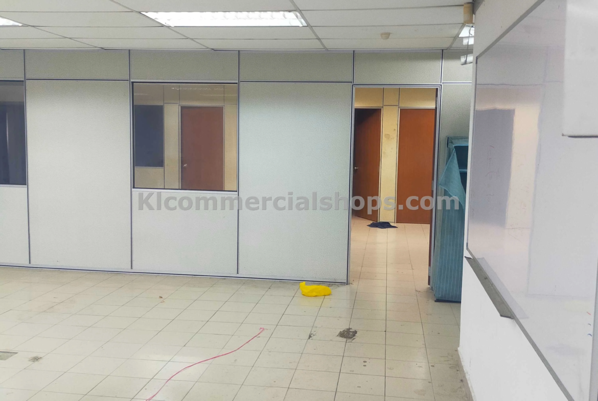 semi d factory for rent Ampang — 14800 Sq Ft MRR2 Access