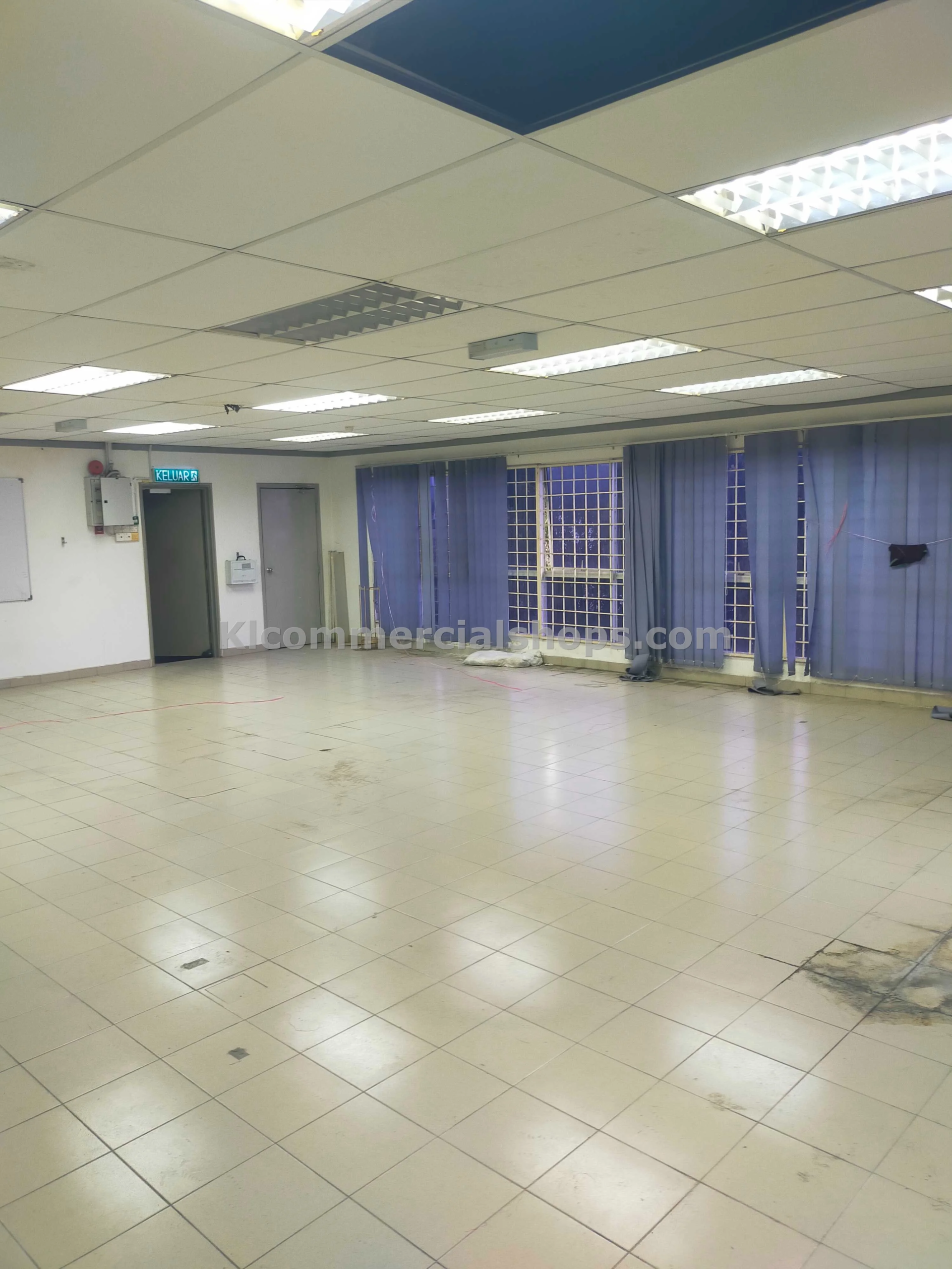 semi d factory for rent Ampang — 14800 Sq Ft MRR2 Access