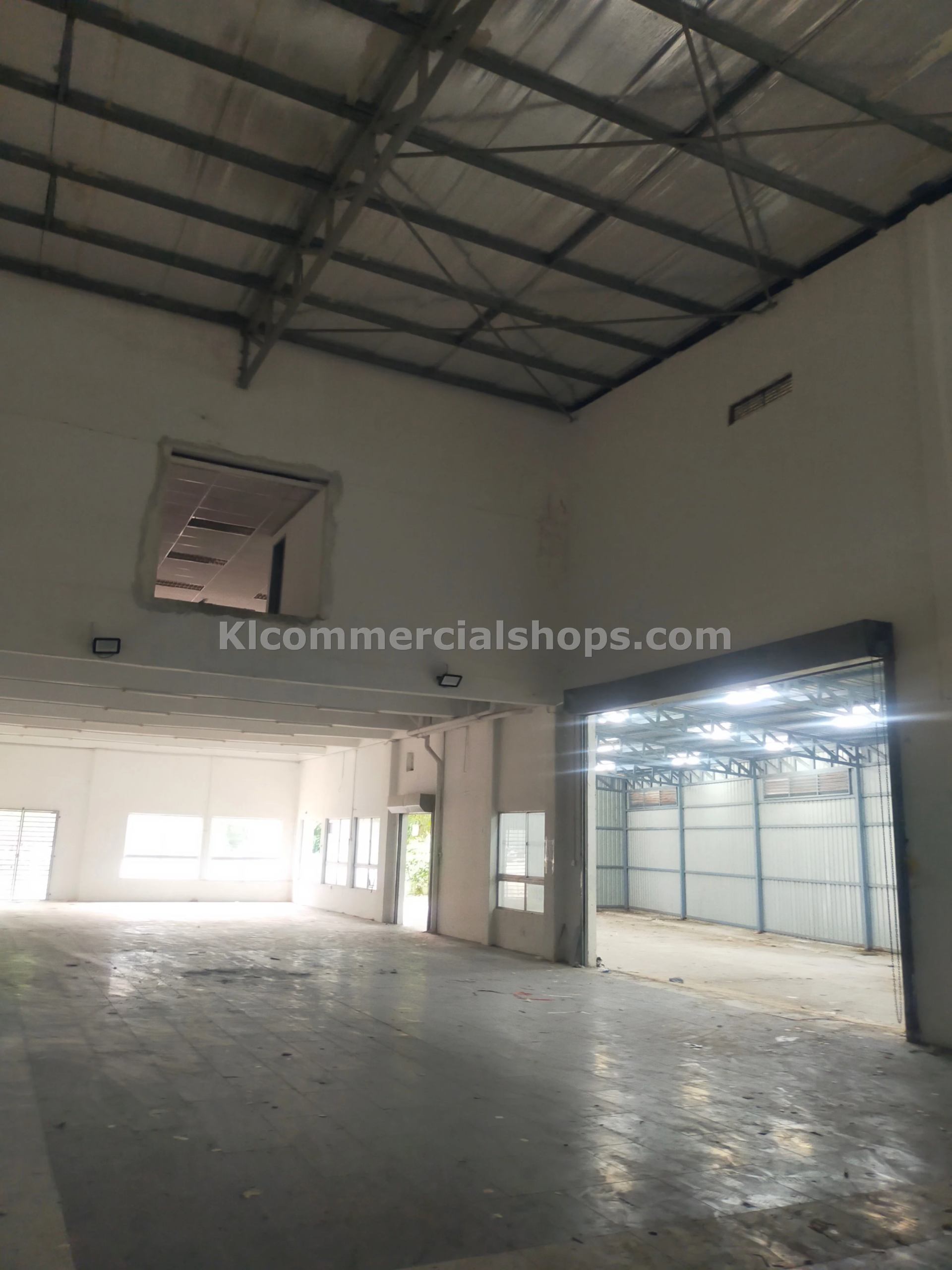 semi d factory for rent Ampang — 14800 Sq Ft MRR2 Access