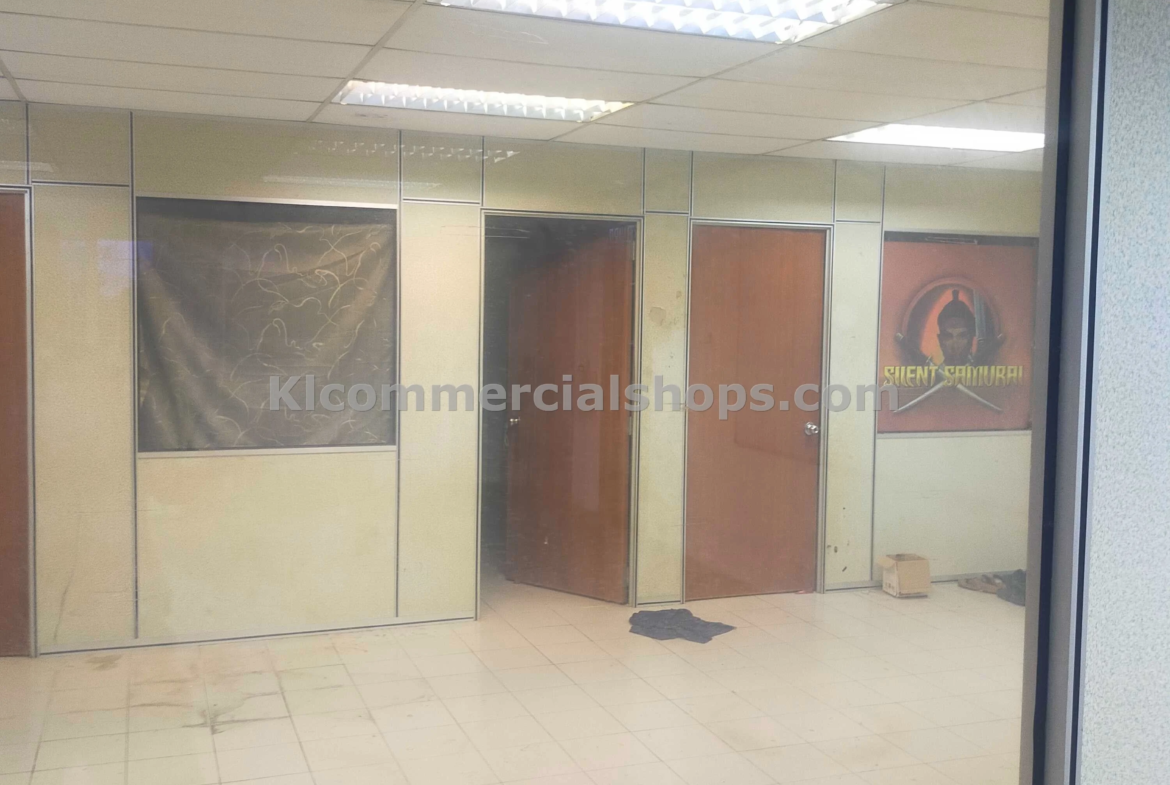 semi d factory for rent Ampang — 14800 Sq Ft MRR2 Access