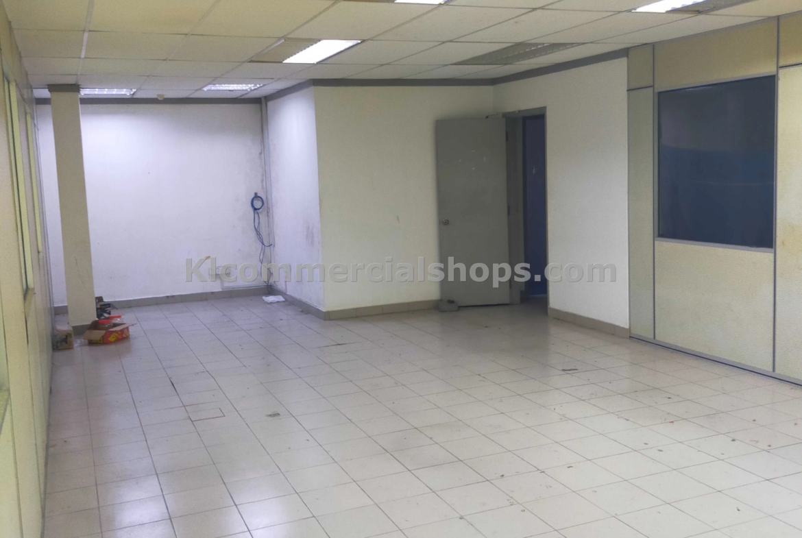 semi d factory for rent Ampang — 14800 Sq Ft MRR2 Access