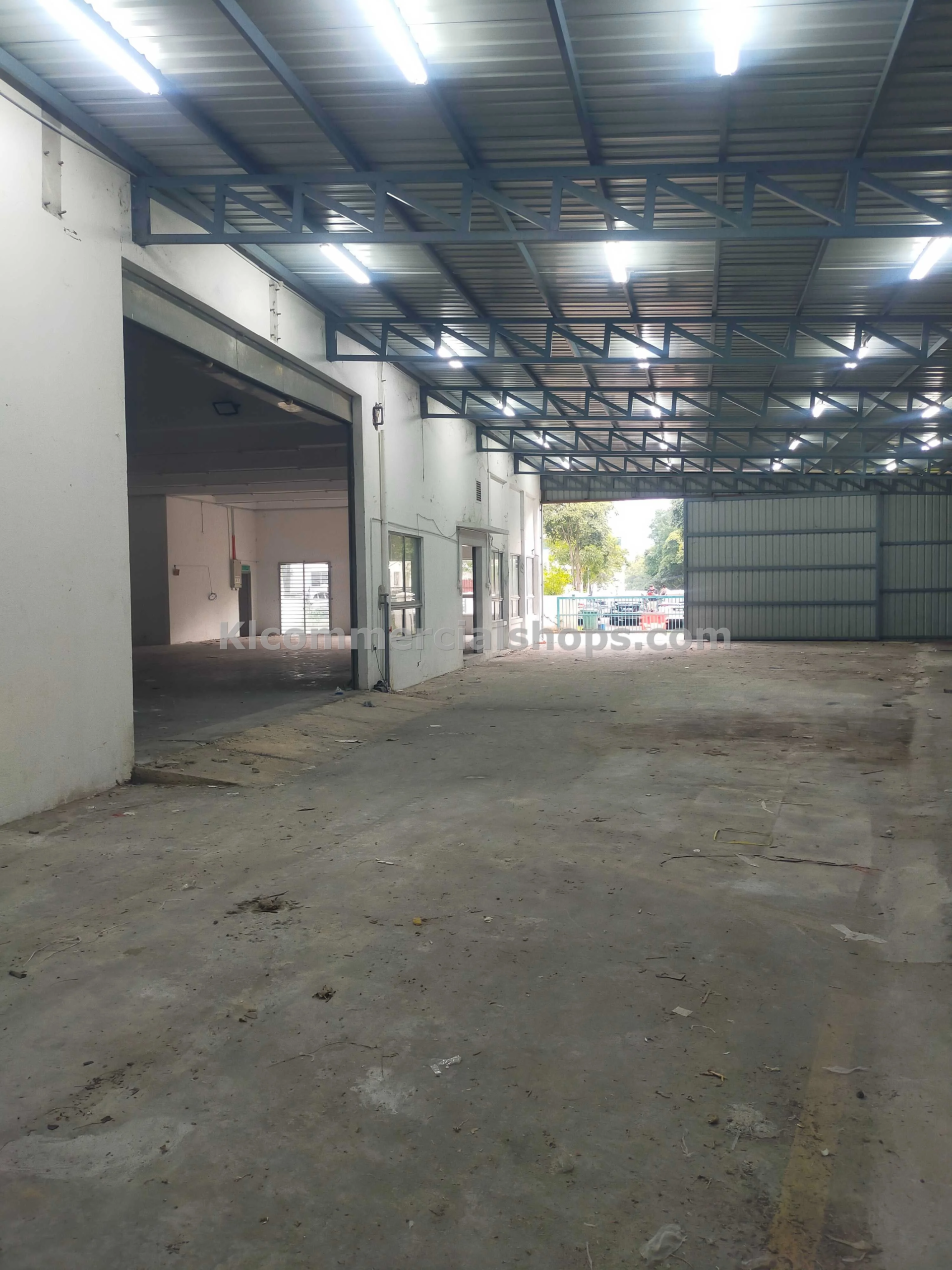 semi d factory for rent Ampang — 14800 Sq Ft MRR2 Access