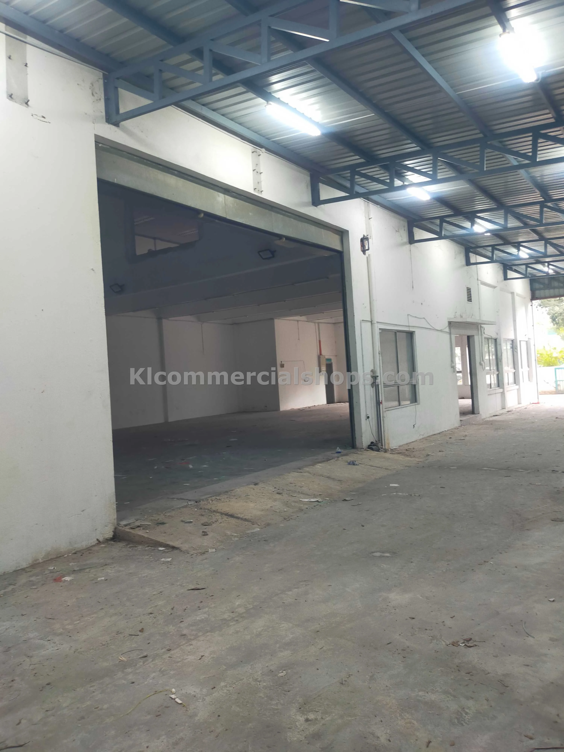 semi d factory for rent Ampang — 14800 Sq Ft MRR2 Access
