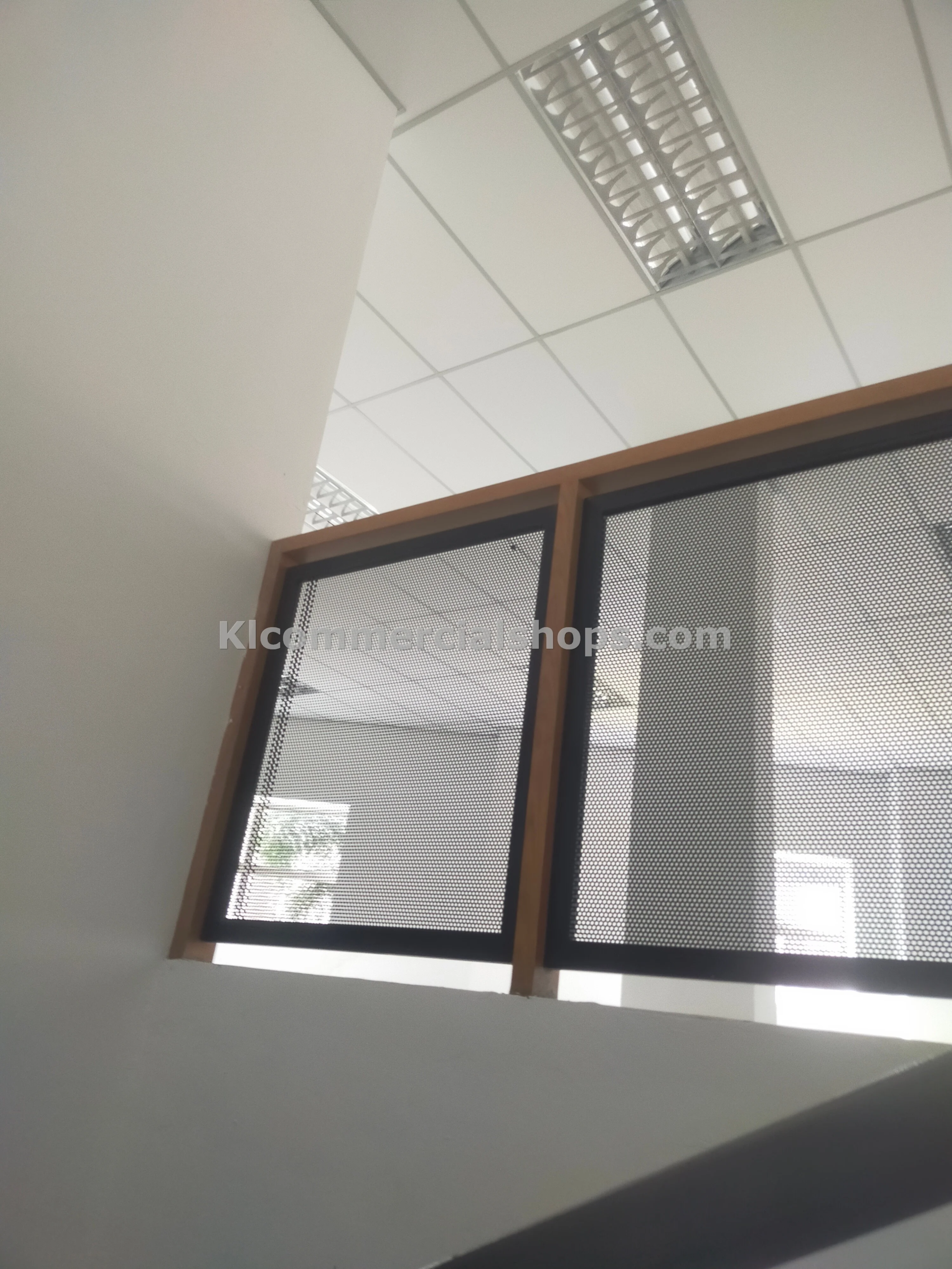 restaurant space for rent Petaling Street — Main Road Frontage 3032 Sq Ft