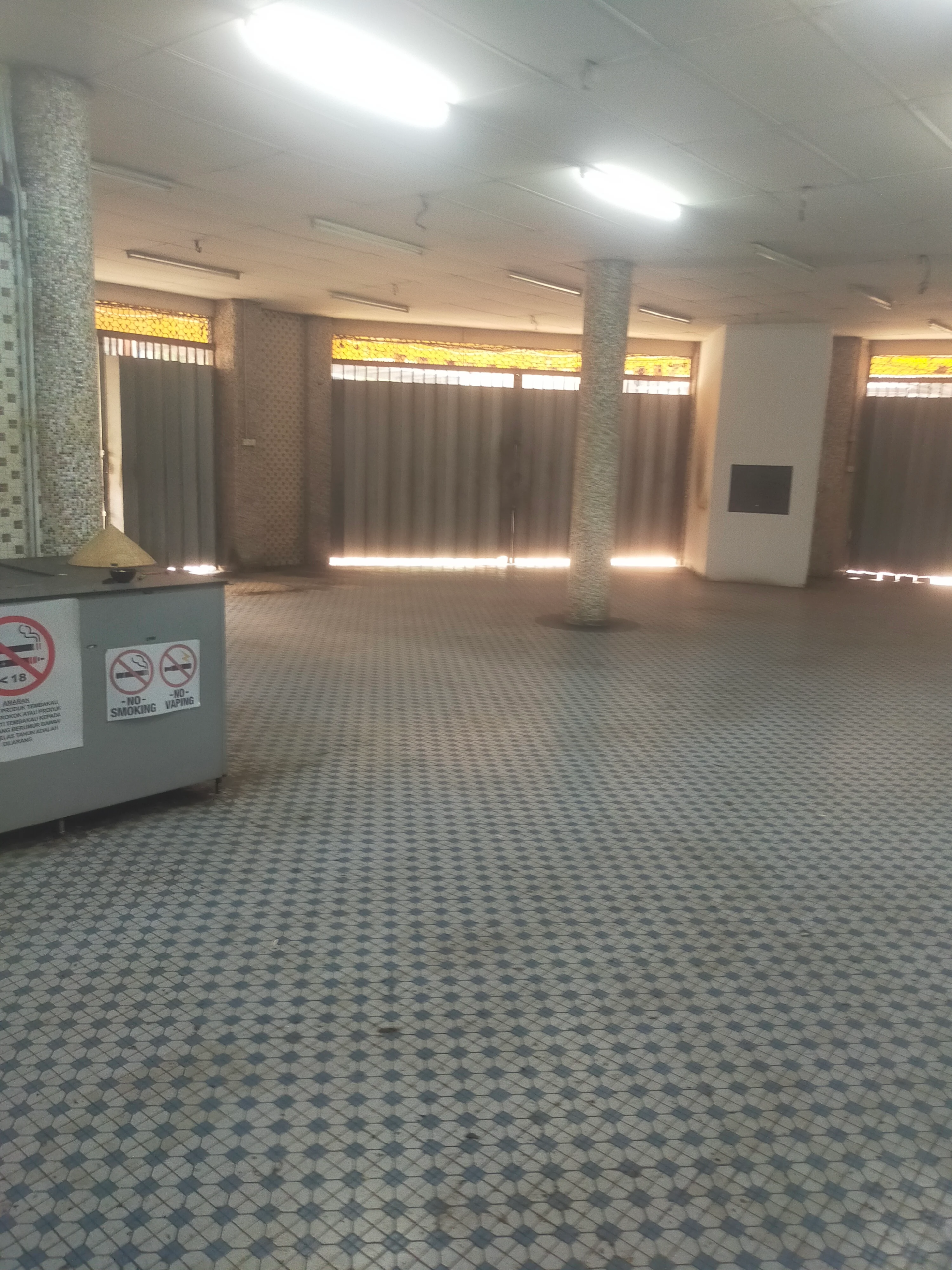 halal restaurant for rent Petaling Street — corner unit 1
