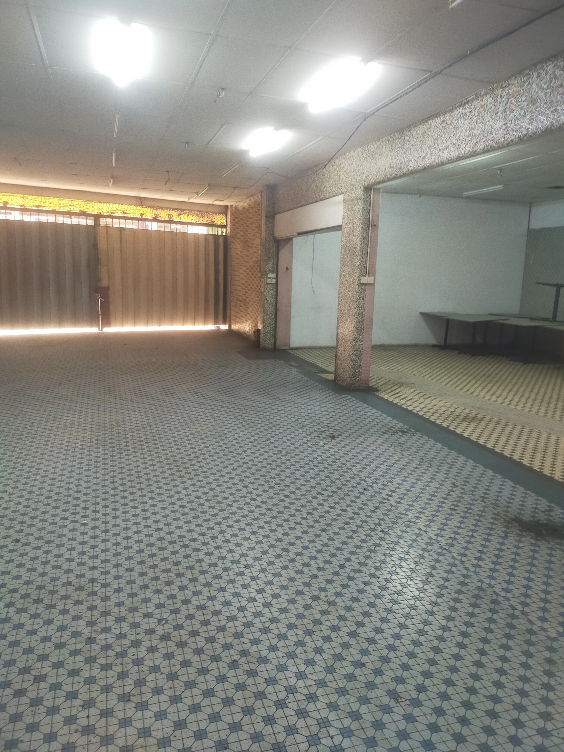 ruang niaga F&B Petaling Street