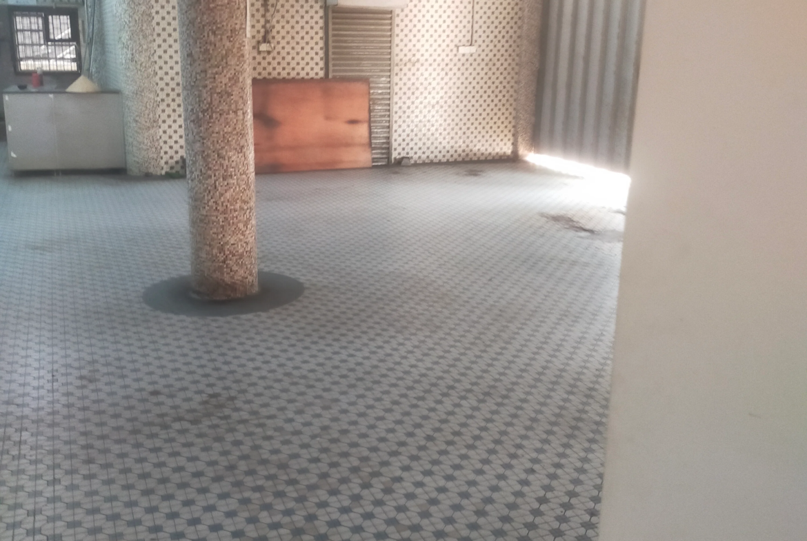 halal restaurant for rent Petaling Street — main entrance frontage