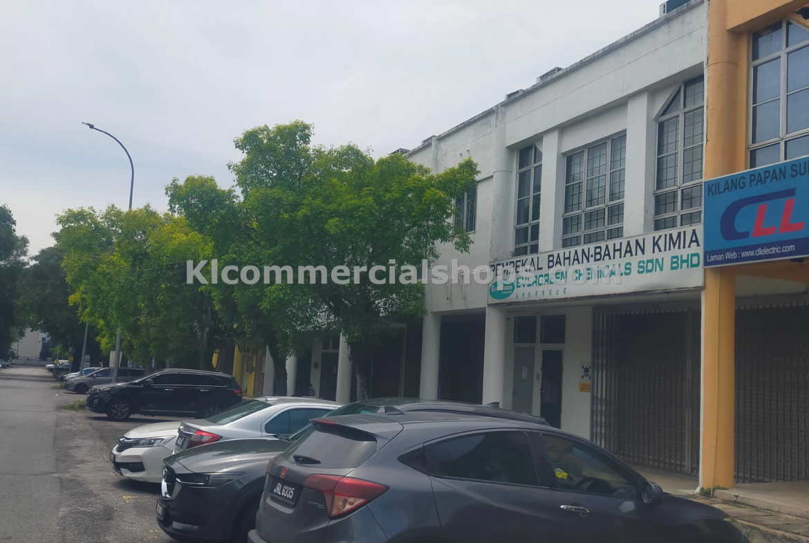 terrace factory for rent Kota Kemuning — Upper Floor Office Area