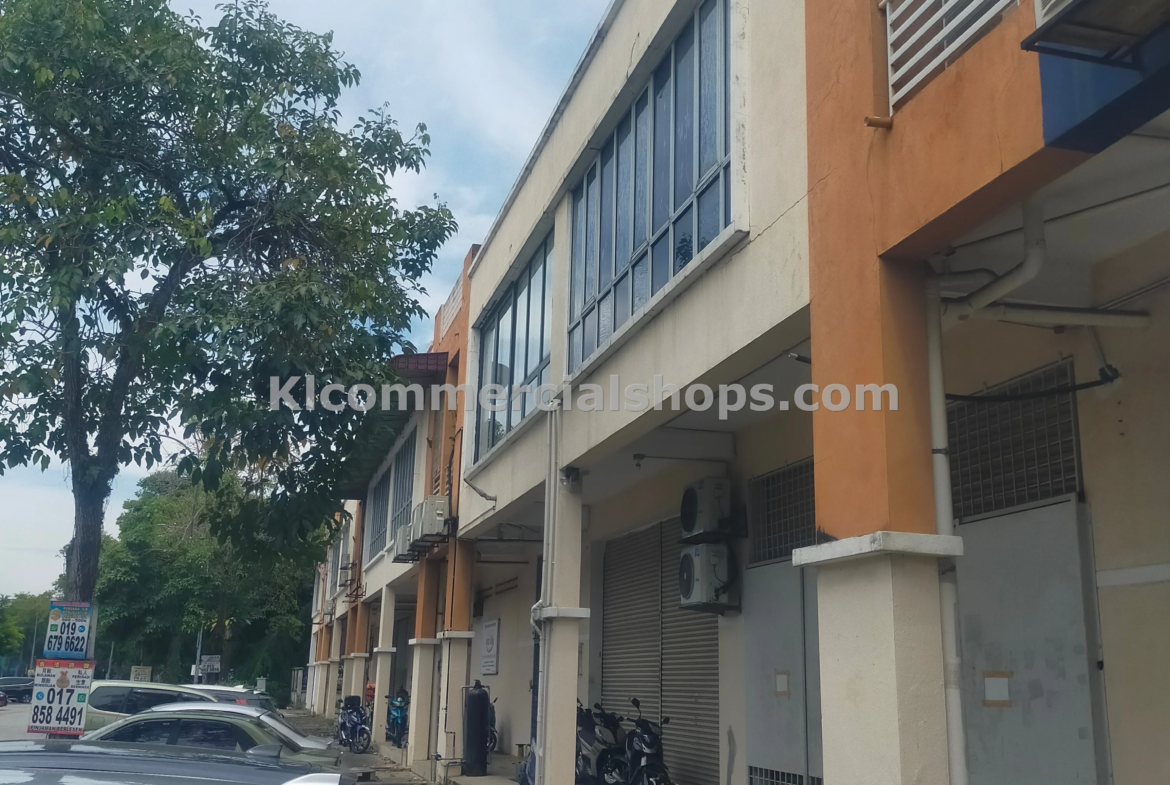 kilang untuk disewa Shah Alam — Tingkat Atas Kawasan Pejabat