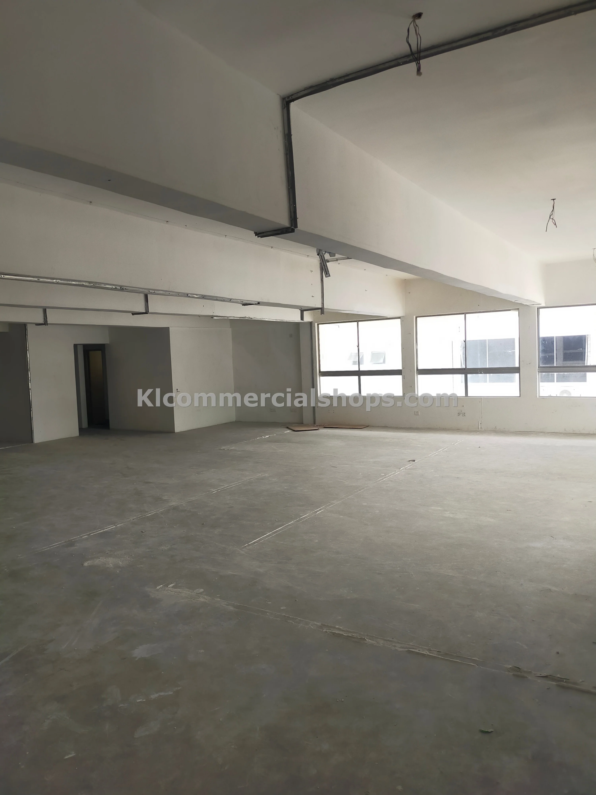 semi d factory for rent Ampang with basement — 20260 Sq Ft With Basement