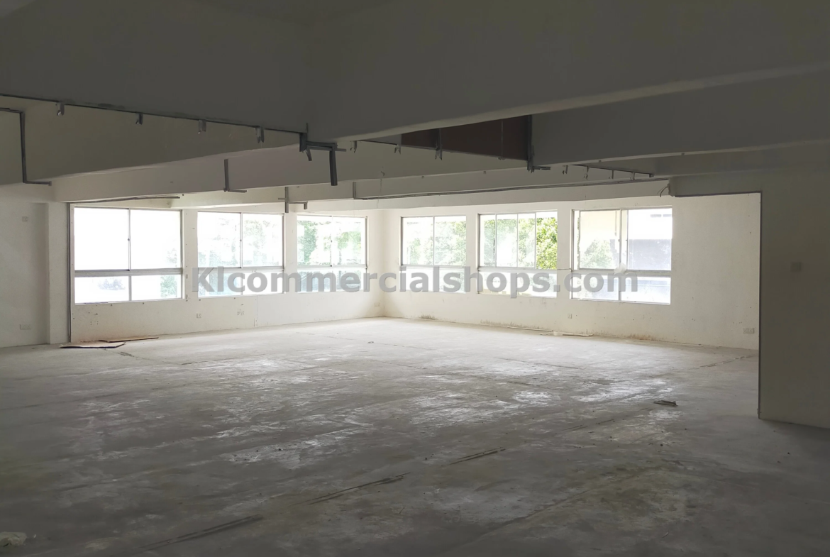 semi d factory for rent Ampang with basement — 20260 Sq Ft With Basement