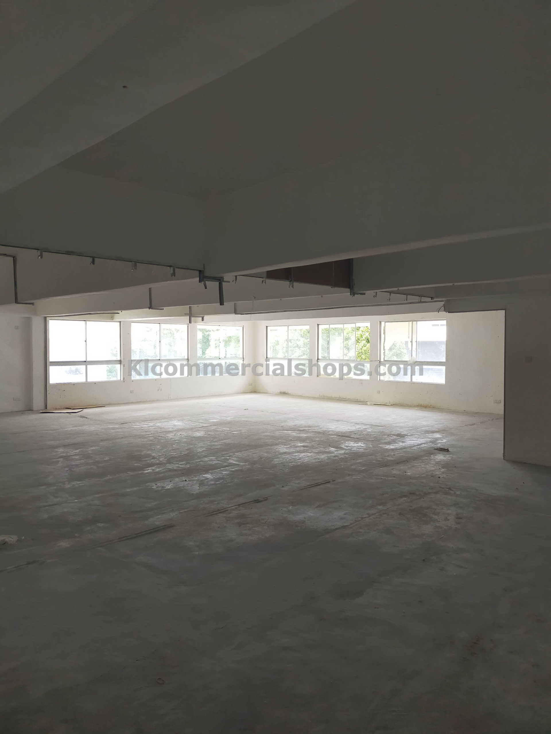 semi d factory for rent Ampang with basement — 20260 Sq Ft With Basement