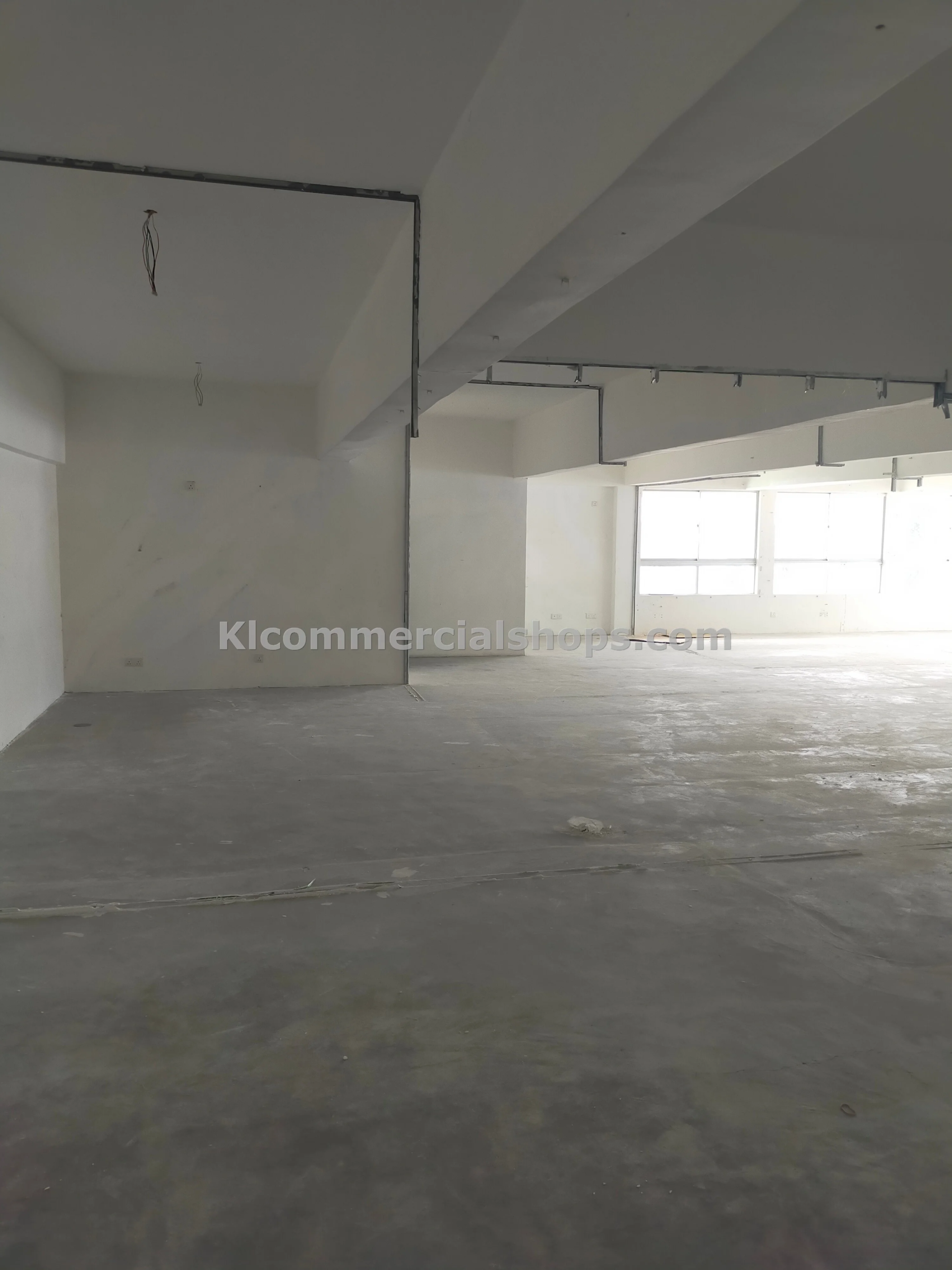 semi d factory for rent Ampang with basement — 20260 Sq Ft With Basement