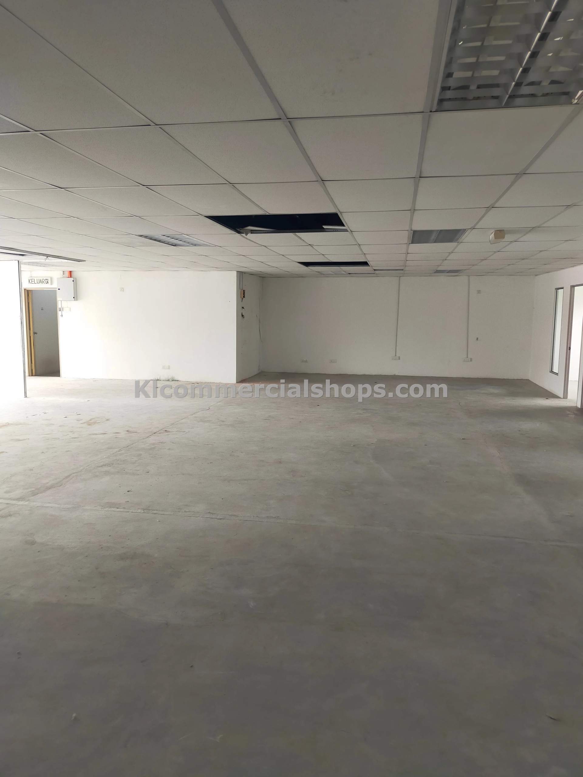 semi d factory for rent Ampang with basement — 20260 Sq Ft With Basement