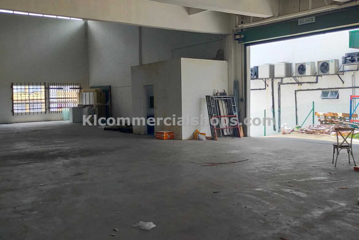 semi d factory for rent Ampang with basement — 20260 Sq Ft With Basement