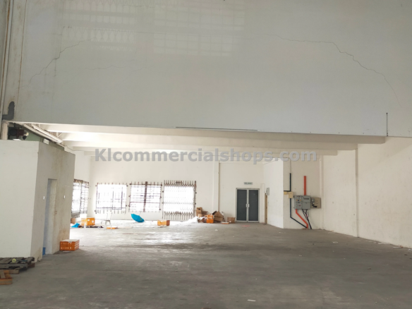 semi d factory for rent Ampang with basement — 20260 Sq Ft With Basement