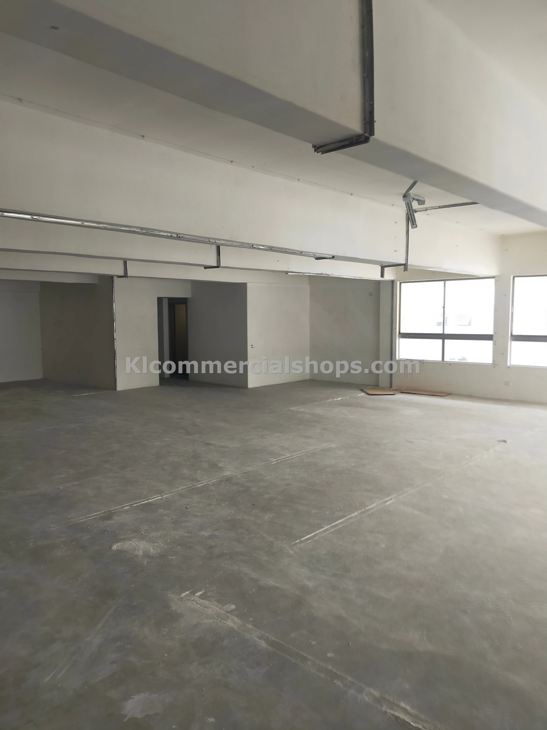 semi d factory for rent Ampang with basement — 20260 Sq Ft With Basement