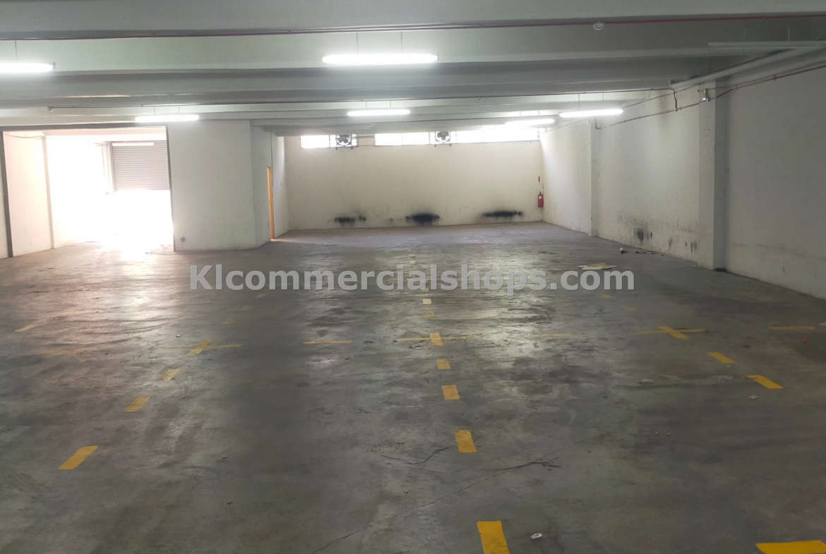 semi d factory for rent Cheras — 20260 Sq Ft Basement Container Yard