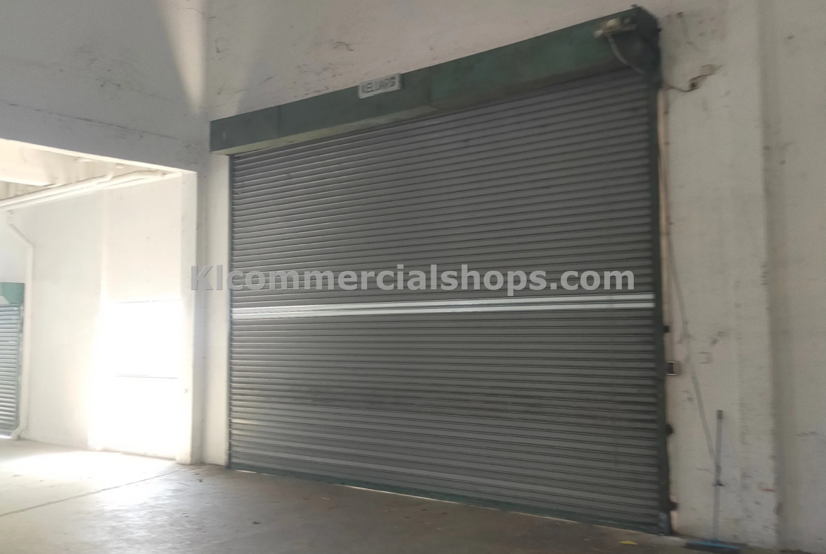 semi d factory for rent Cheras — 20260 Sq Ft Basement Container Yard