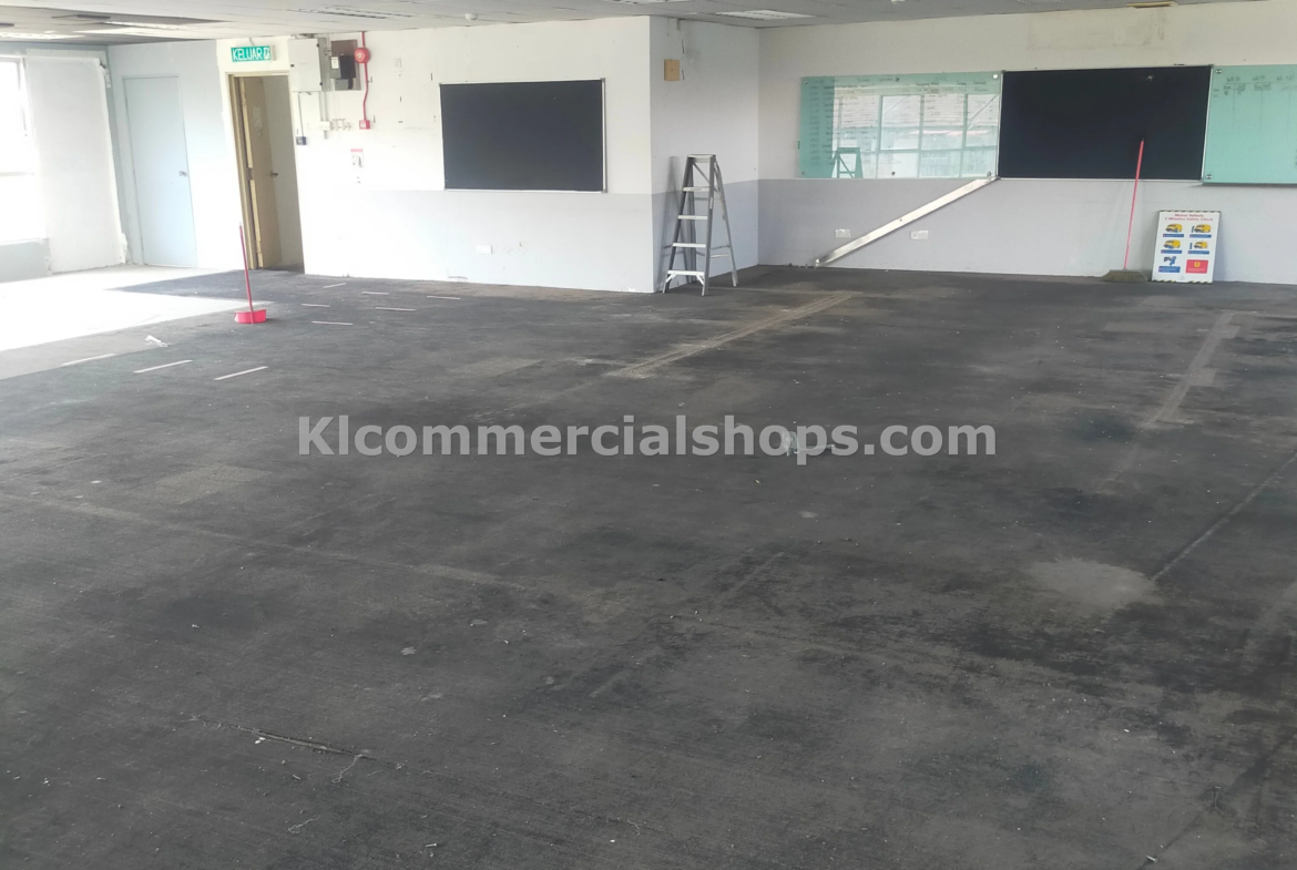 factory for rent Cheras — 15000 Sq Ft Semi D 28 Ft High Ceiling