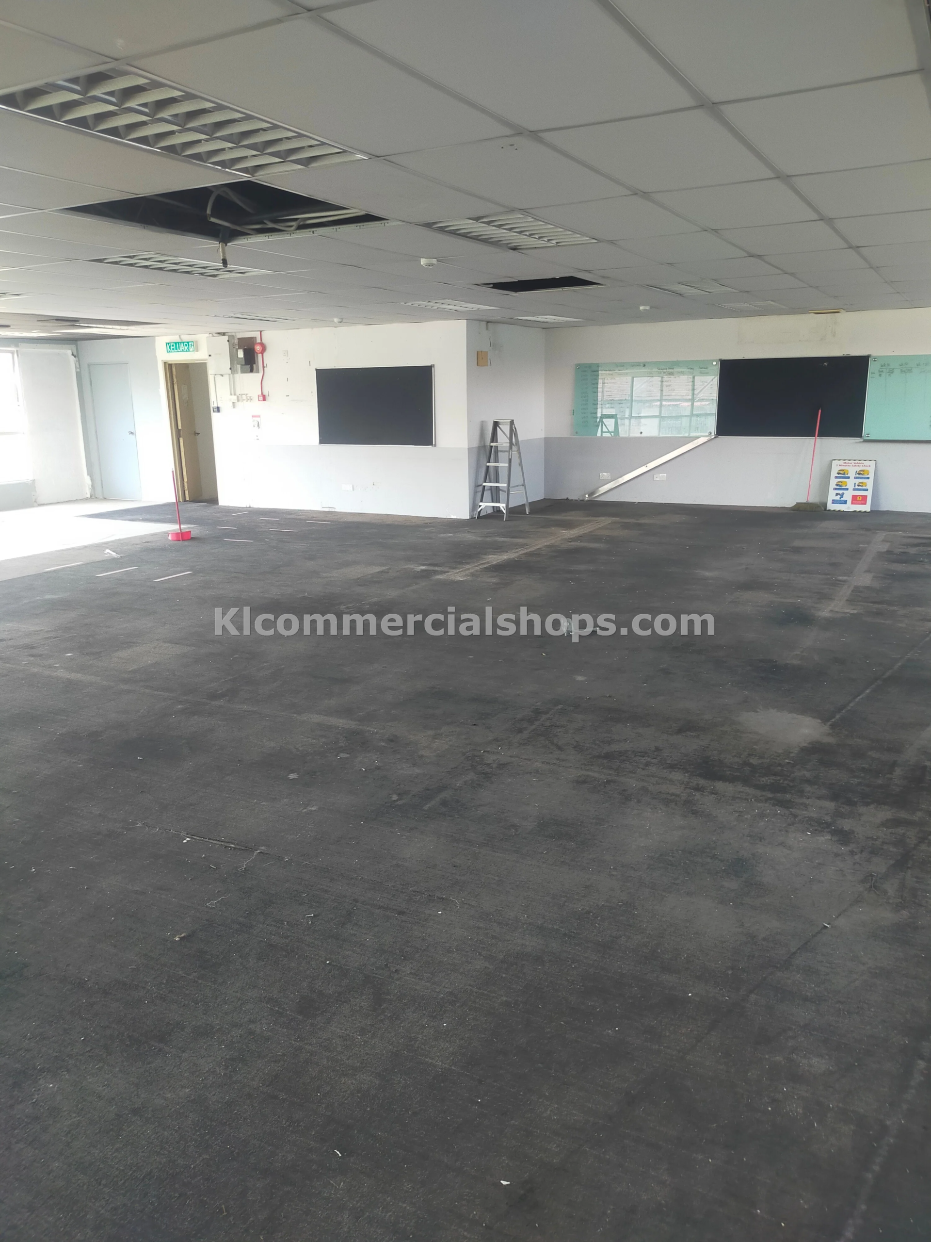 factory for rent Cheras — 15000 Sq Ft Semi D 28 Ft High Ceiling