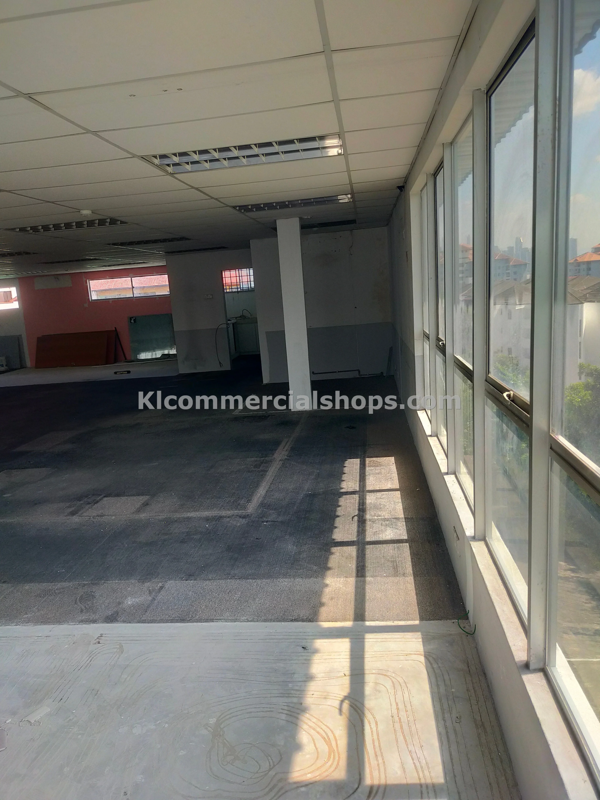 factory for rent Cheras — 15000 Sq Ft Semi D 28 Ft High Ceiling