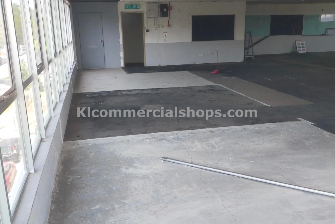 semi d factory for rent Cheras — 20260 Sq Ft Basement Container Yard