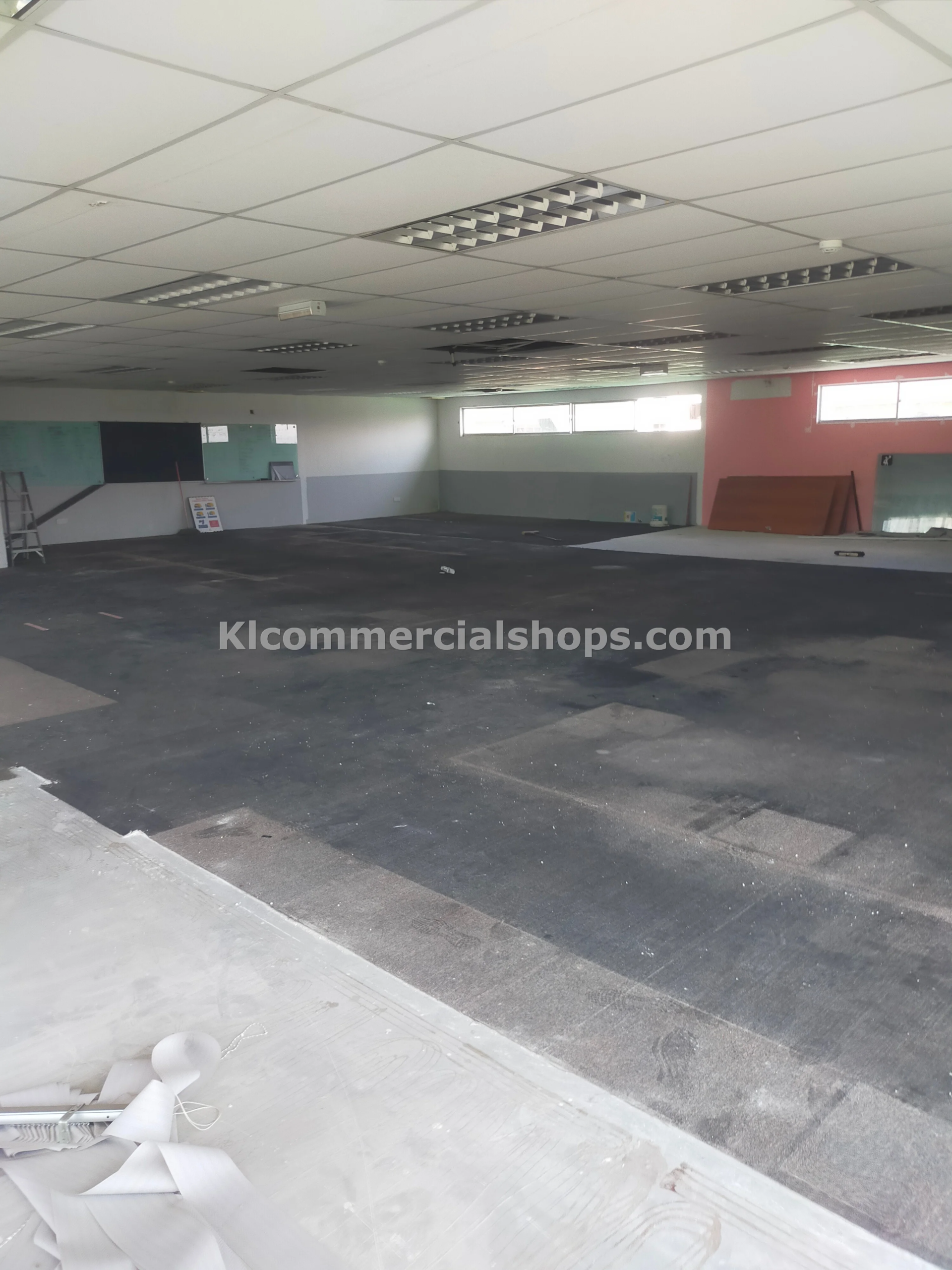 semi d factory for rent Cheras — 20260 Sq Ft Basement Container Yard