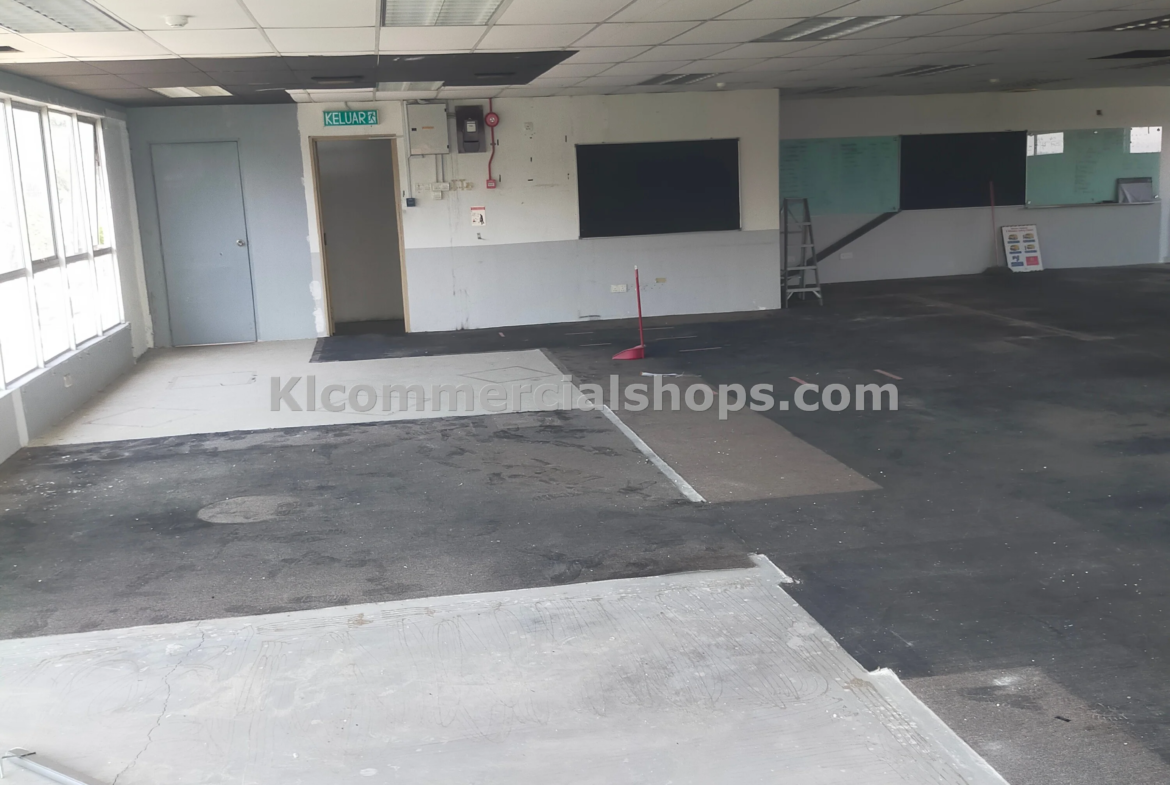 factory for rent Cheras — 15000 Sq Ft Semi D 28 Ft High Ceiling