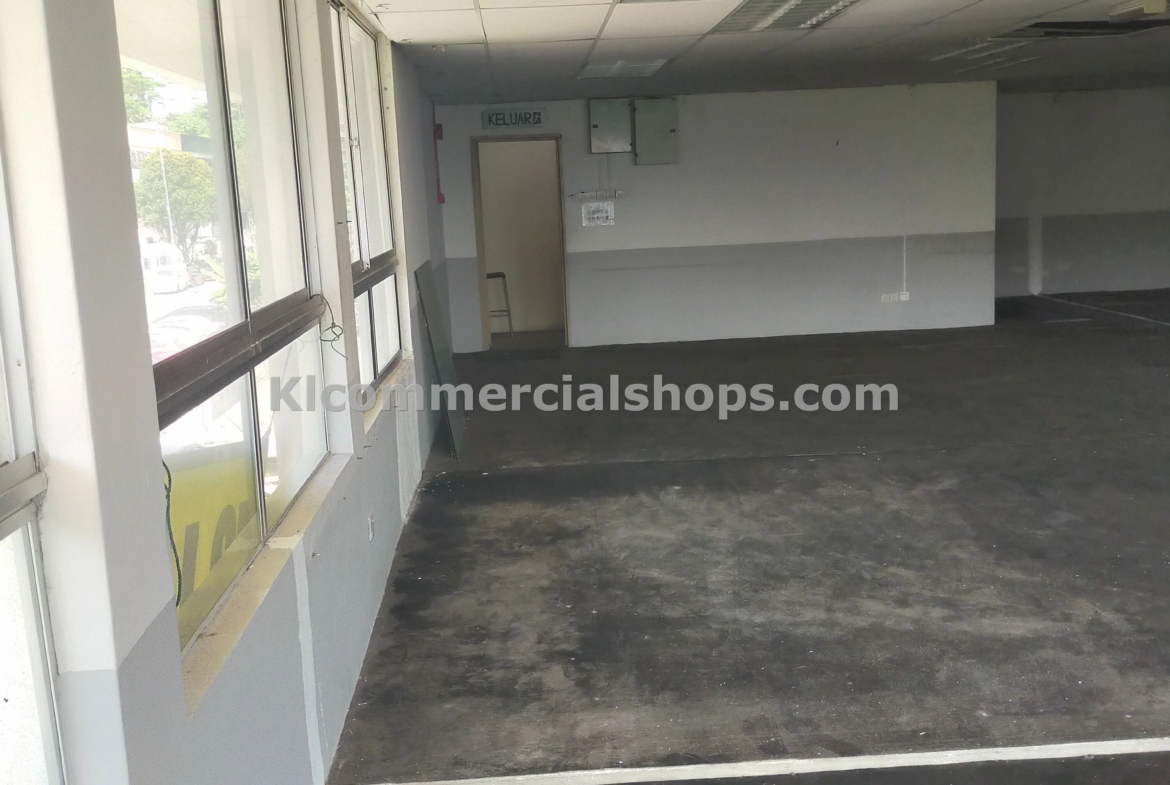 factory for rent Cheras — 15000 Sq Ft Semi D 28 Ft High Ceiling