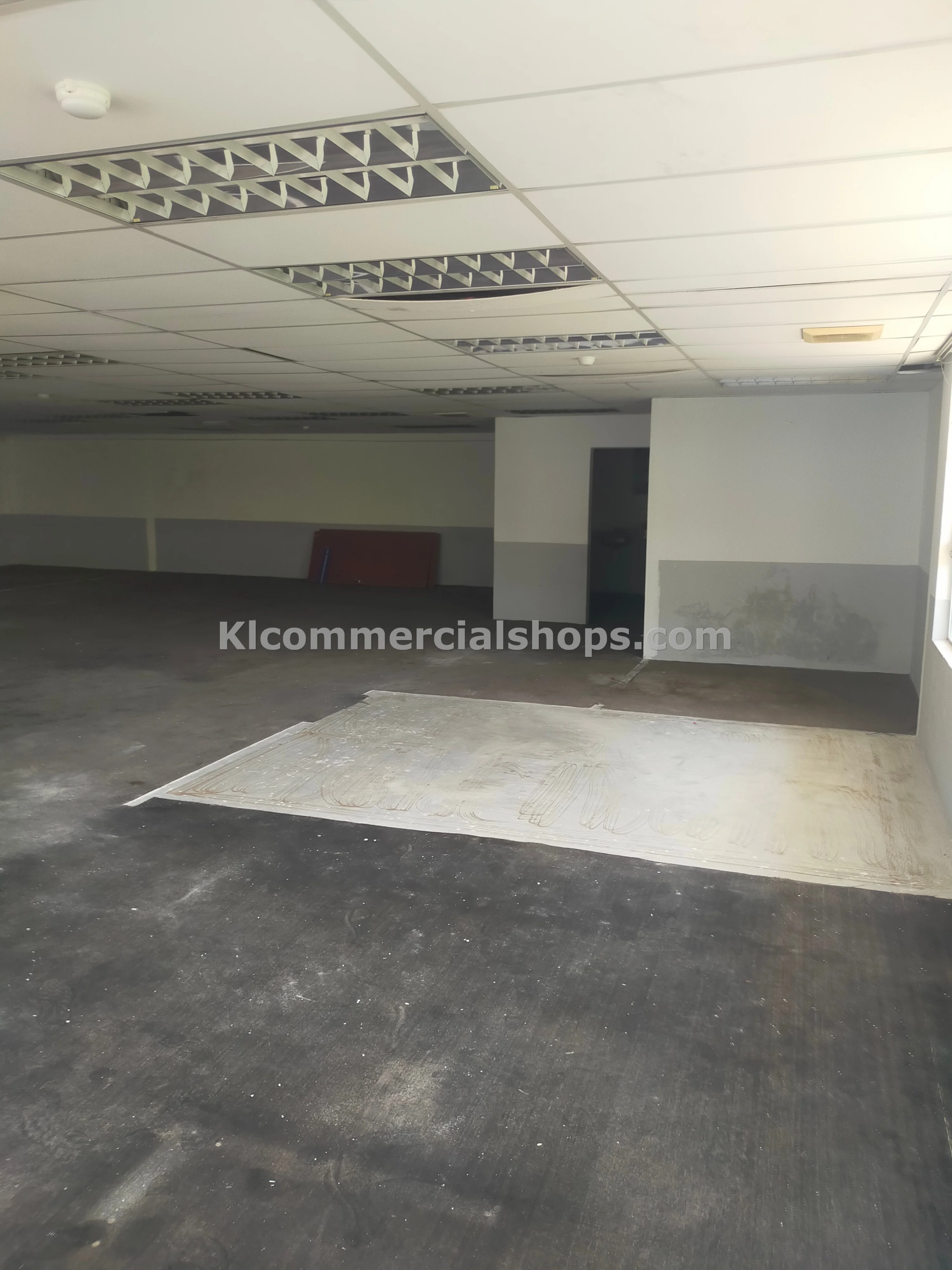 factory for rent Cheras — 15000 Sq Ft Semi D 28 Ft High Ceiling