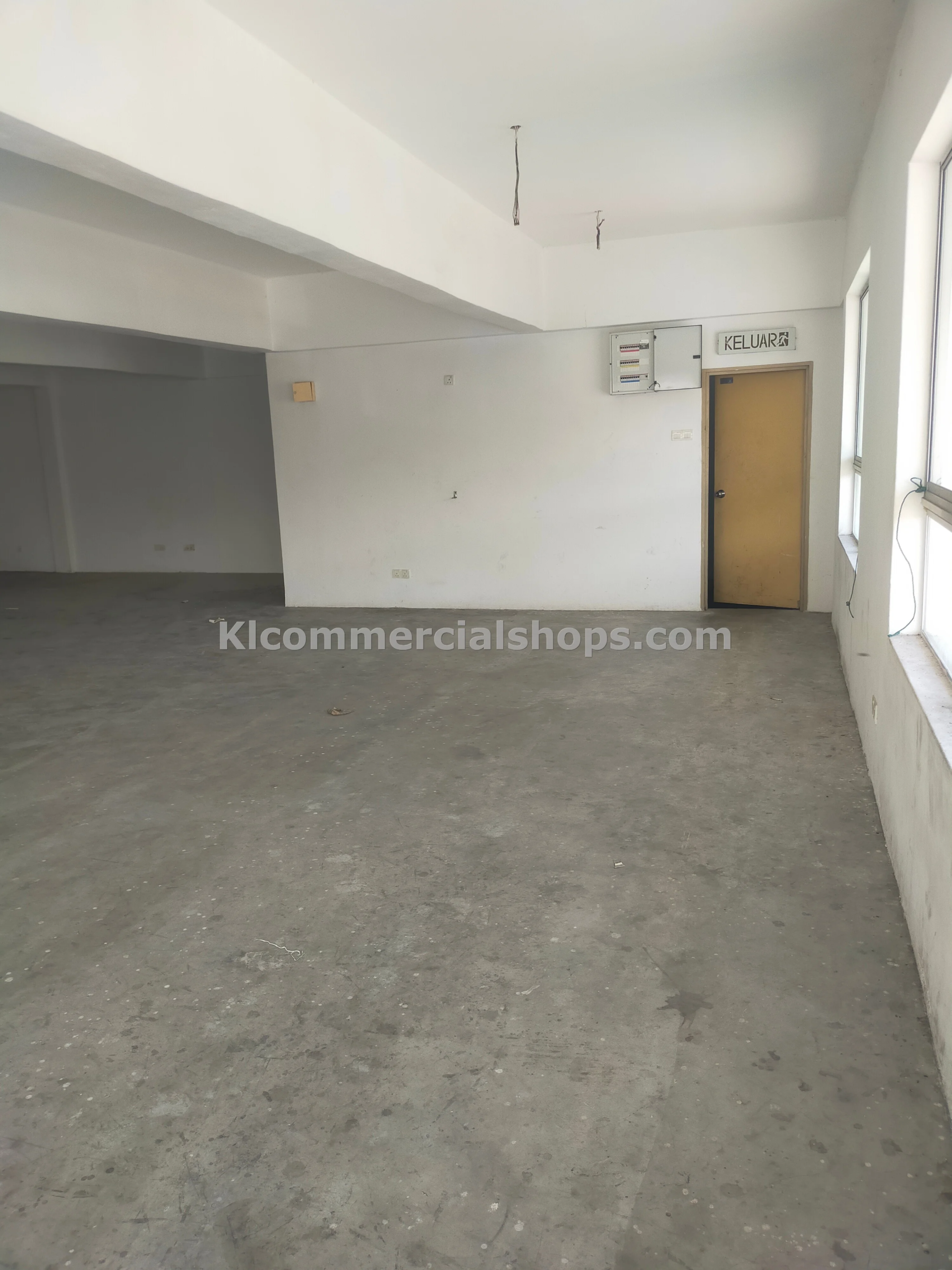 semi d factory for rent Cheras — 20260 Sq Ft Basement Container Yard