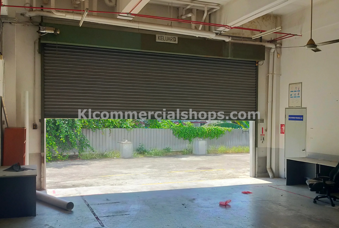 semi d factory for rent Cheras — 20260 Sq Ft Basement Container Yard