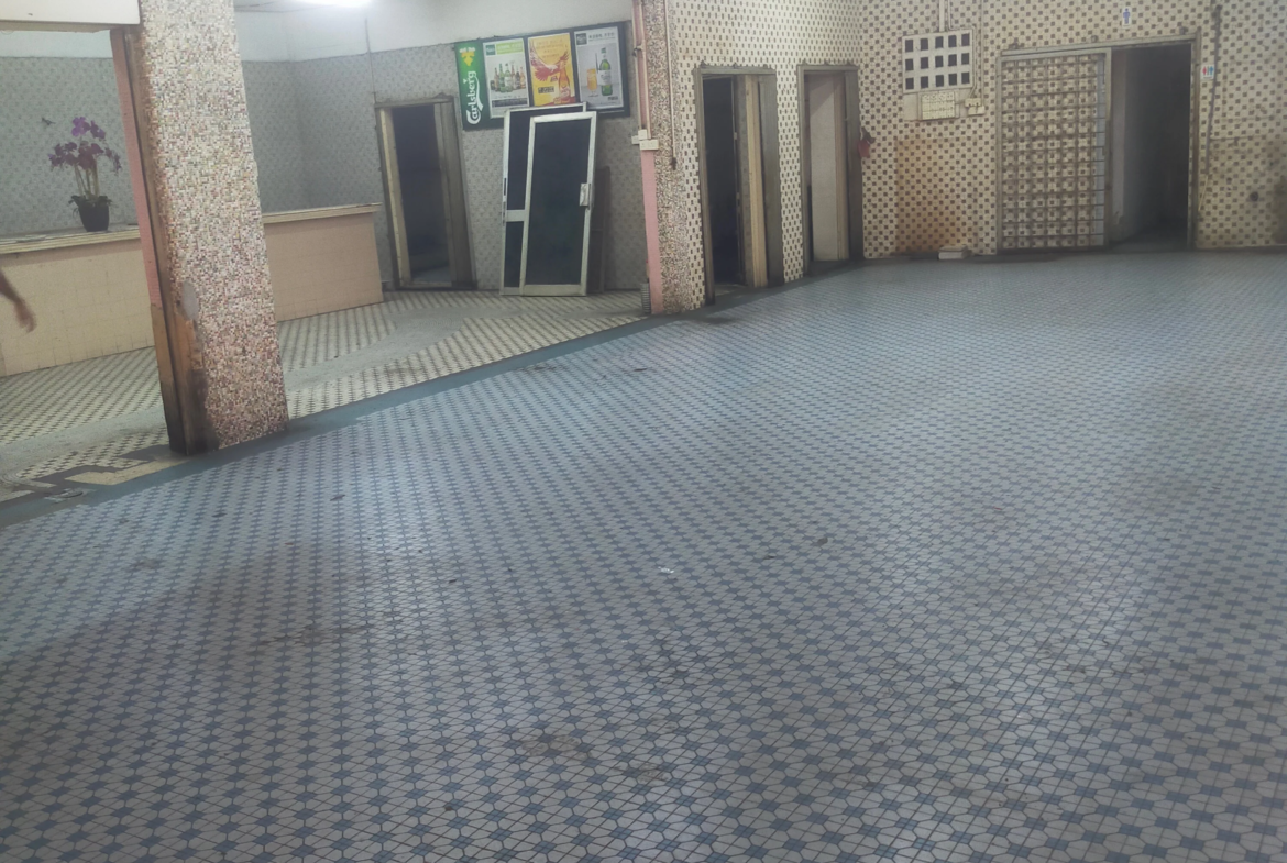 corner shop lot for rent Petaling Street — Prime Location Main Road Frontage