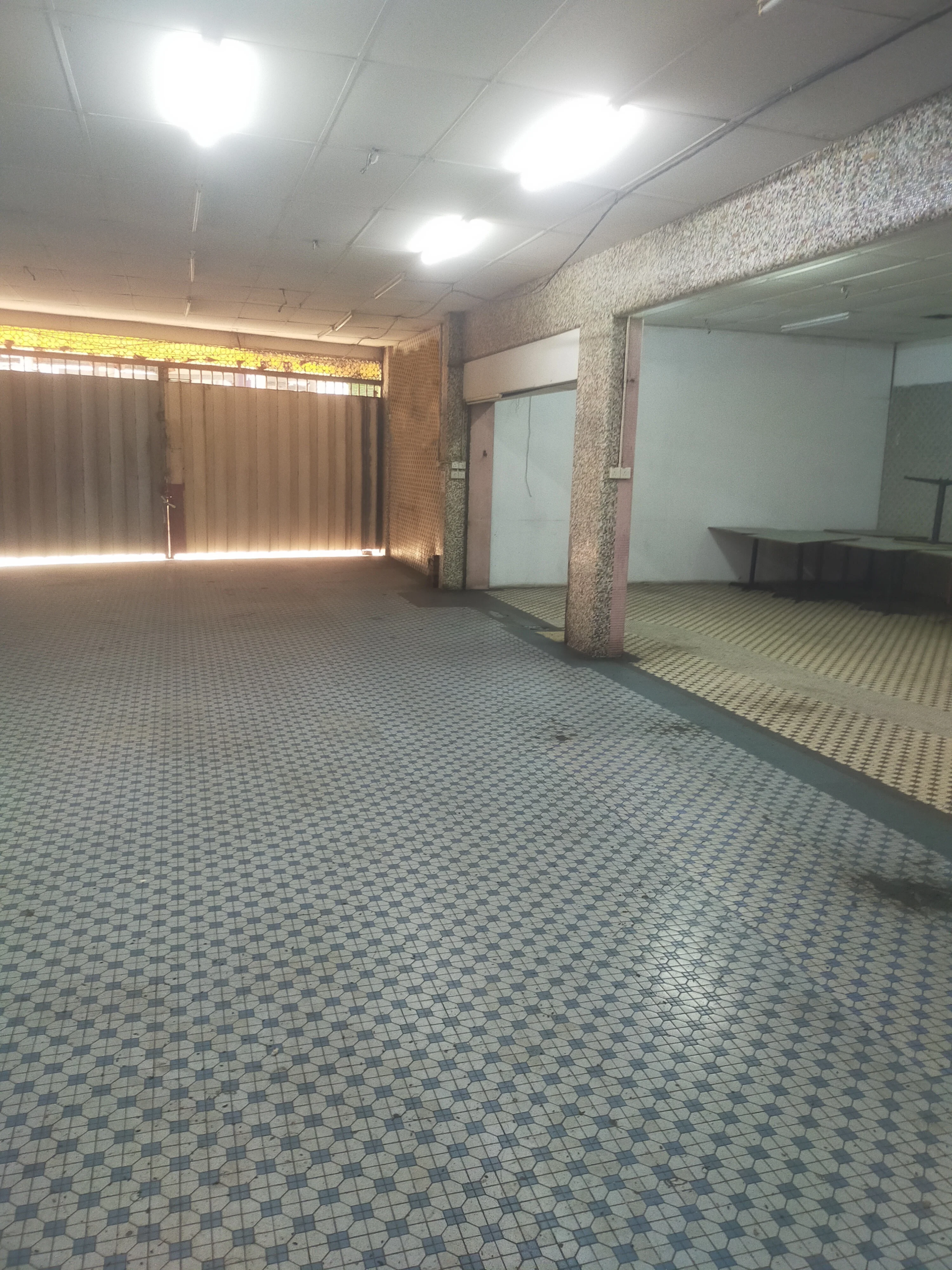 corner shop lot for rent Petaling Street — Prime Location Main Road Frontage