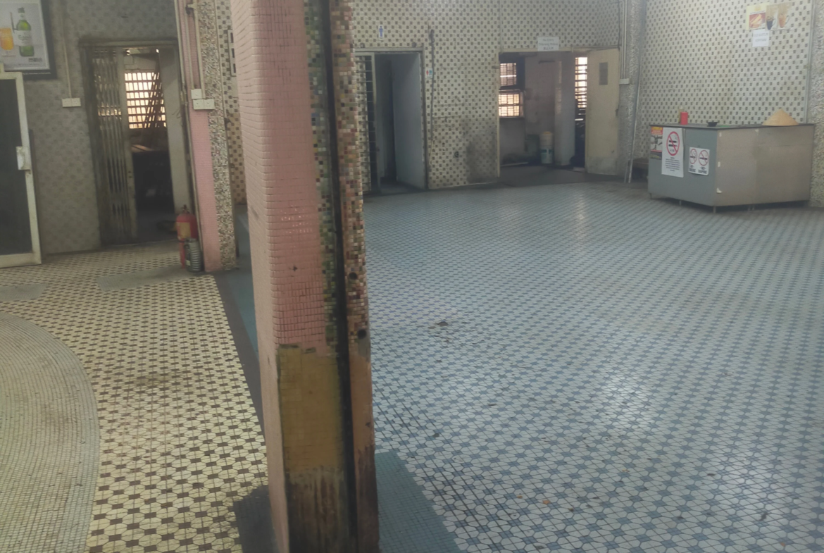 corner shop lot for rent Petaling Street — Prime Location Main Road Frontage
