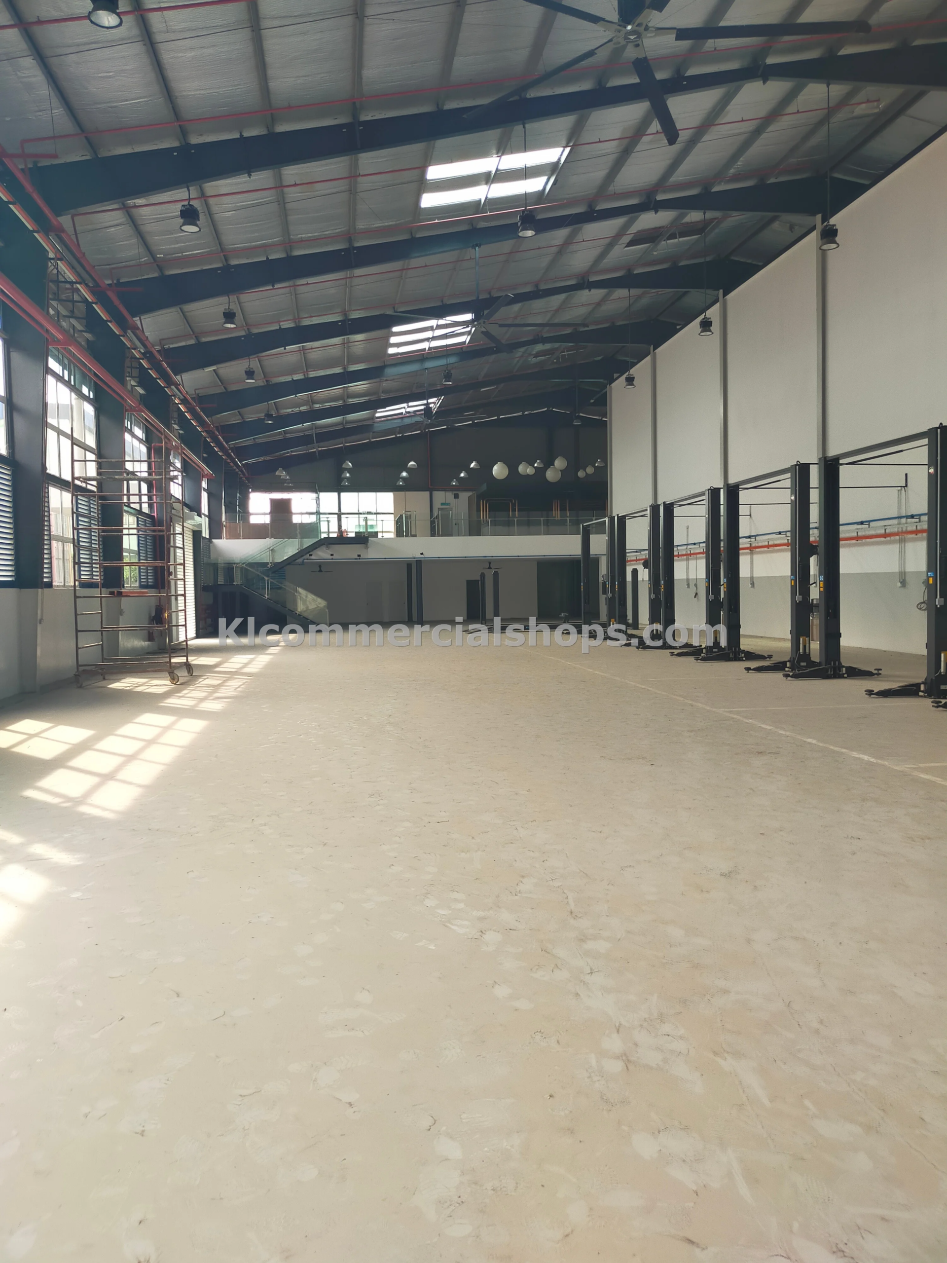 showroom for rent Puchong