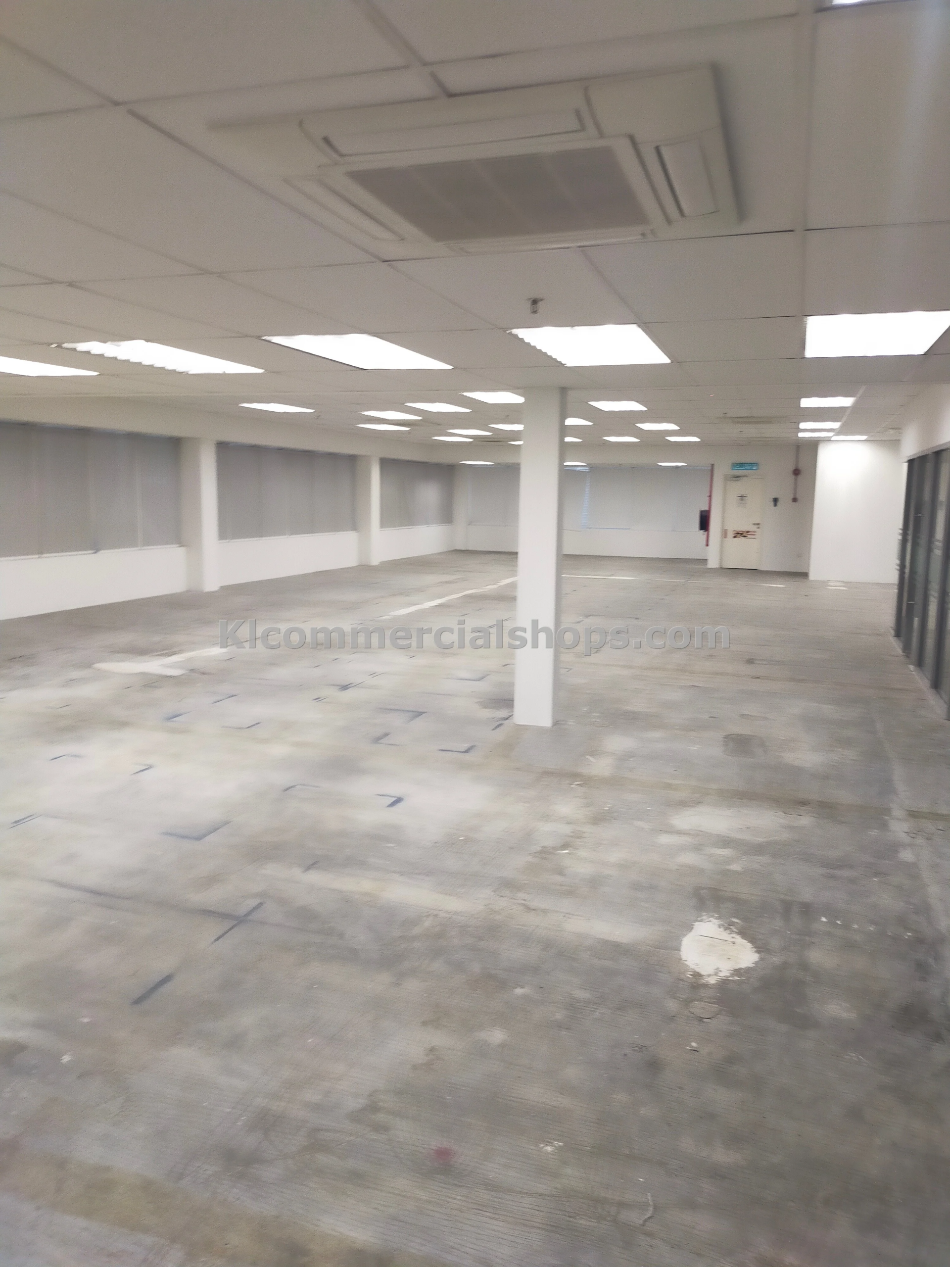 Shah Alam industrial warehouse with large operational space