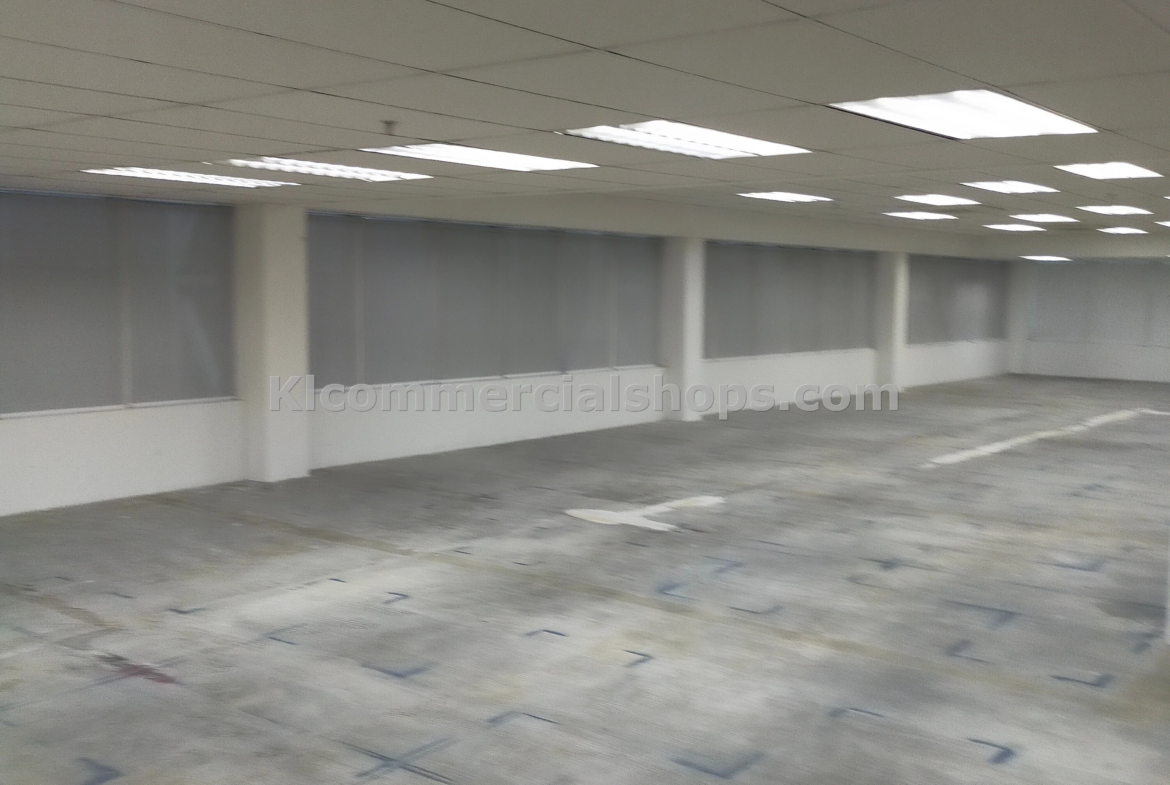 Large detached factory warehouse in Shah Alam for logistics and storage