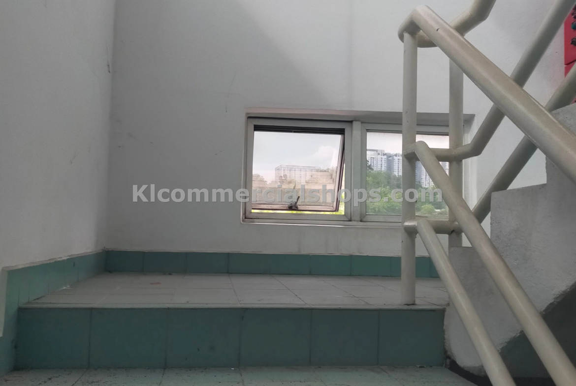 Warehouse for rent Shah Alam with 51,000 sq ft built-up space