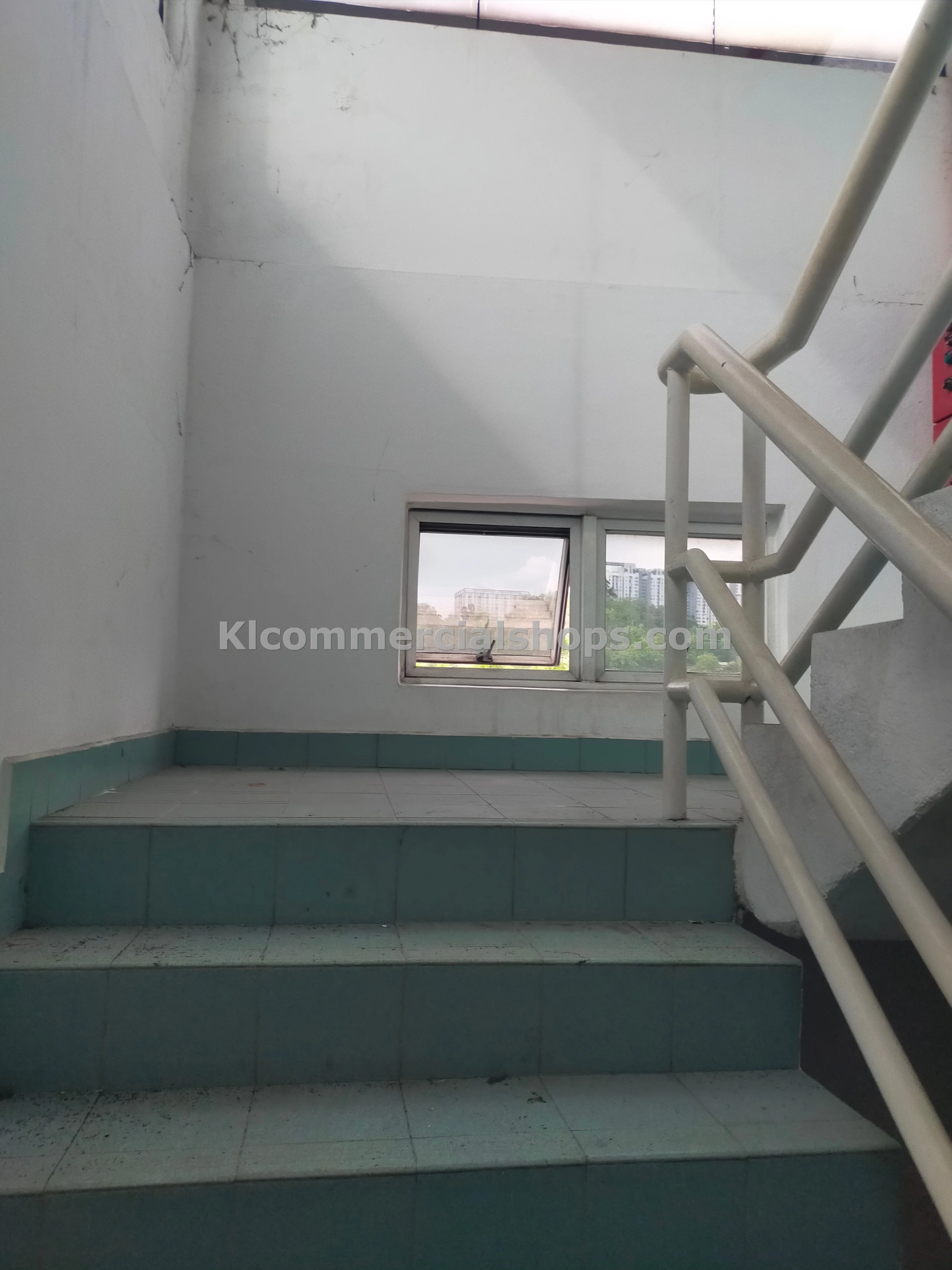 Warehouse for rent Shah Alam with 51,000 sq ft built-up space