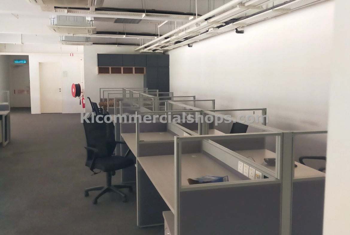large factory warehouse for rent Subang 4